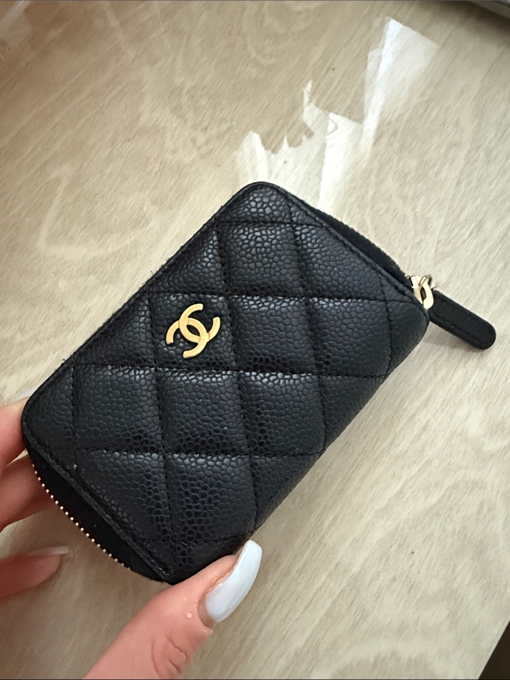 CHANEL Black Quilted Caviar Leather Zip Around Coin Wallet with Gold CC - Picture 2 of 6